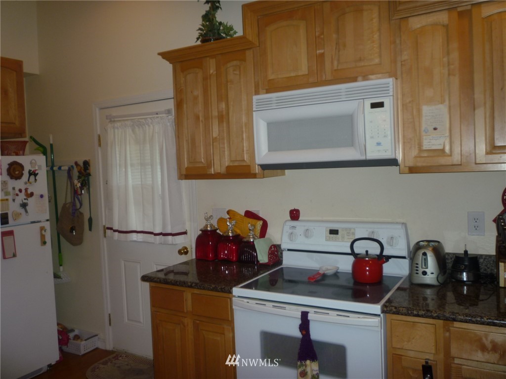 6357 Little Big Horn Road Maple Falls, WA 98266 - Photo 11 of 21 Gallery Image 11