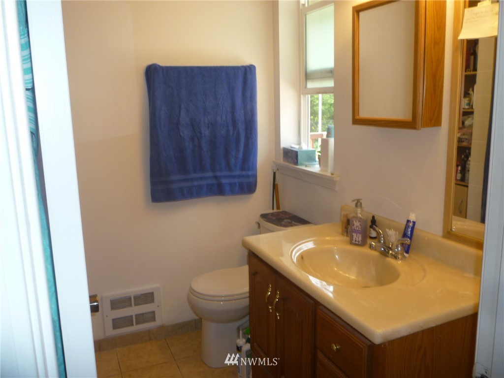6357 Little Big Horn Road Maple Falls, WA 98266 - Photo 19 of 21 Gallery Image 19