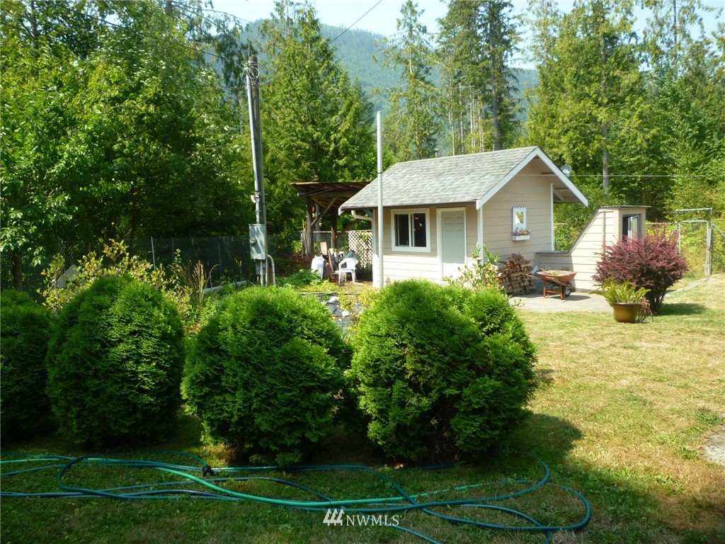 6357 Little Big Horn Road Maple Falls, WA 98266 - Photo 4 of 21 Gallery Image 4