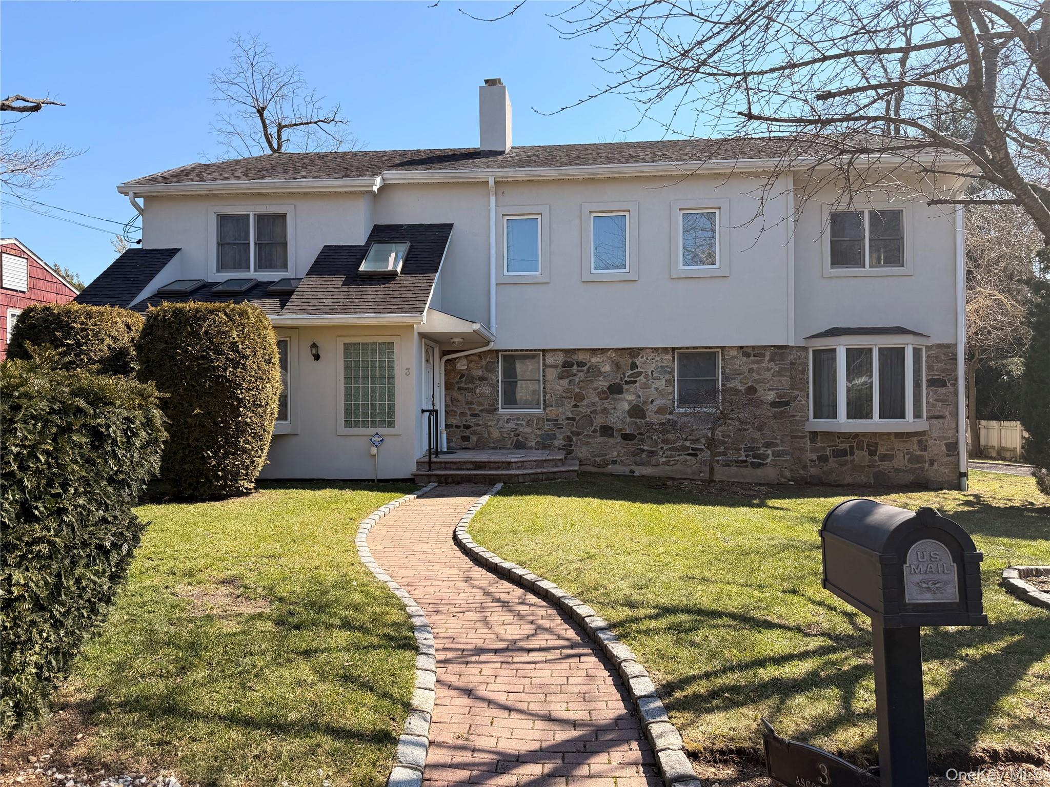 3 Ascot Ridge Great Neck, NY 11021 - Photo 2 of 9