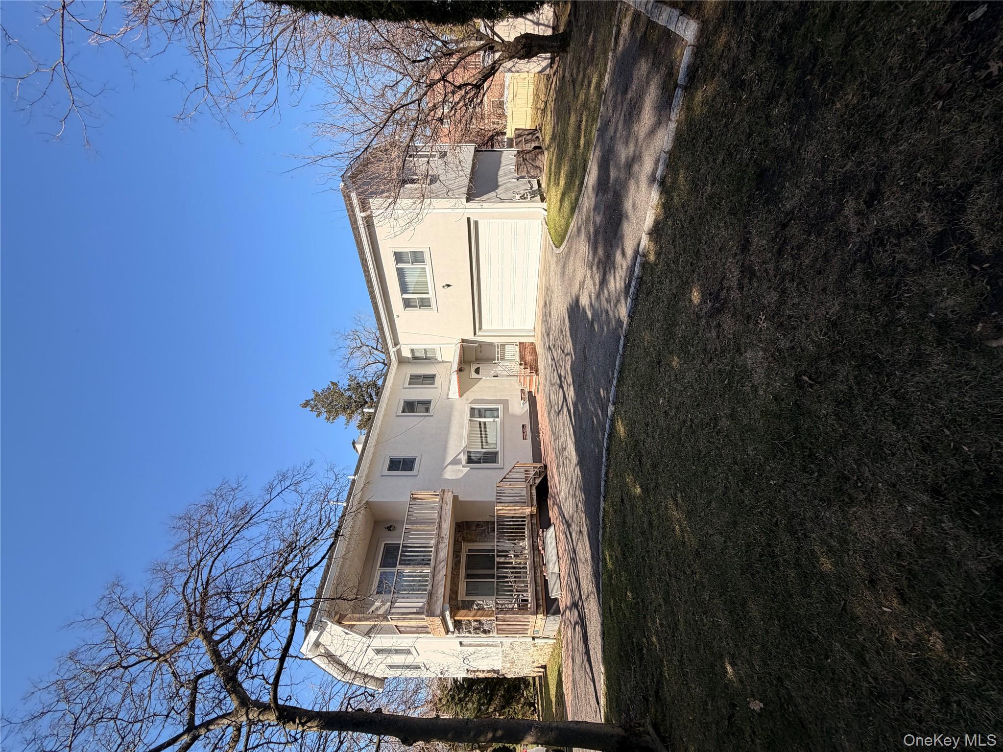 3 Ascot Ridge Great Neck, NY 11021 - Photo 9 of 9