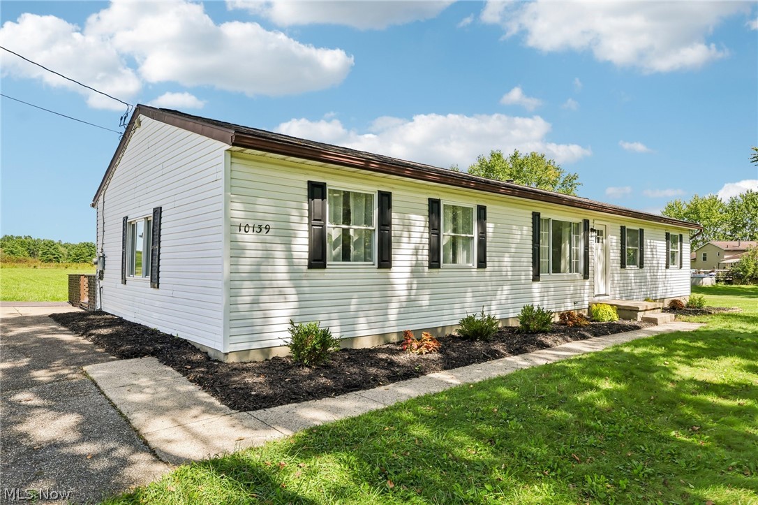 10139 Minyoung Road Ravenna, OH 44266 - Photo 2 of 47 Gallery Image 2