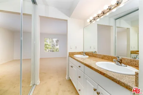 $549,000 | 21500 Burbank Boulevard, Unit 329, Woodland Hills, CA 91367