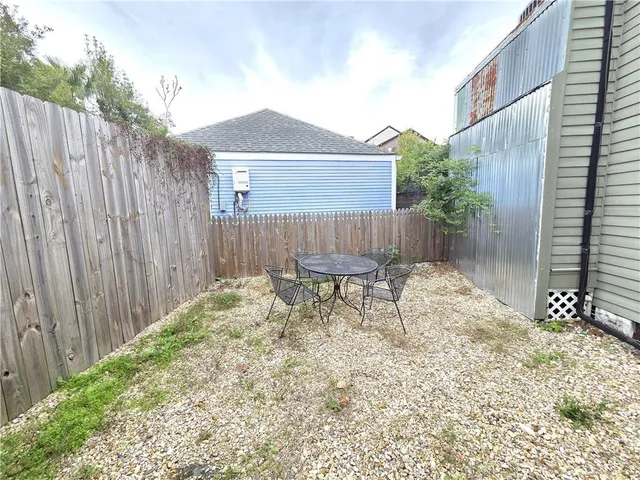 $2,300 | 3305 Desoto Street, New Orleans, LA 70119