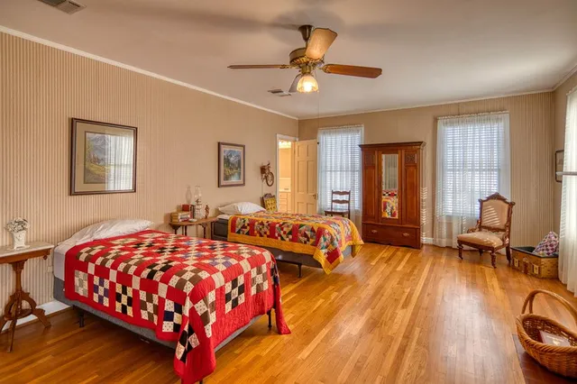 $700,000 | 911 Postoak Street, Mason, TX 76856