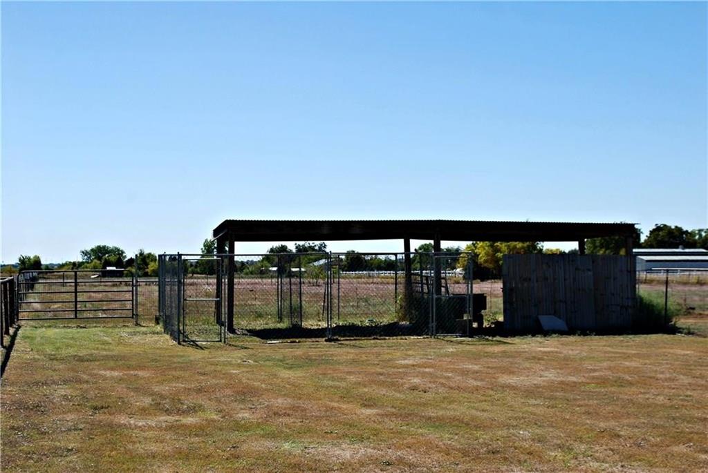 410 Barnes Bridge Road Sunnyvale, TX 75182 - Photo 16 of 20 a view of a terrace