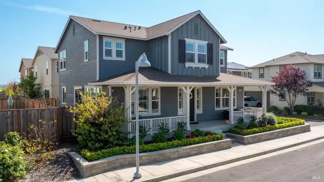 $835,000 | 1623 Winterberry Lane, Rohnert Park, CA 94928