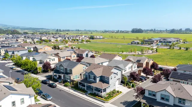 $835,000 | 1623 Winterberry Lane, Rohnert Park, CA 94928