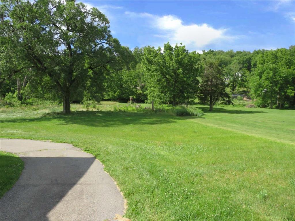 1337 Nine Eighty Road Canonsburg, PA 15317 - Photo 4 of 23