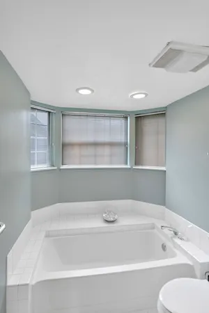 $349,900 | 241 Woodstone Circle, Buffalo Grove, IL 60089