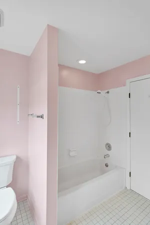 $349,900 | 241 Woodstone Circle, Buffalo Grove, IL 60089