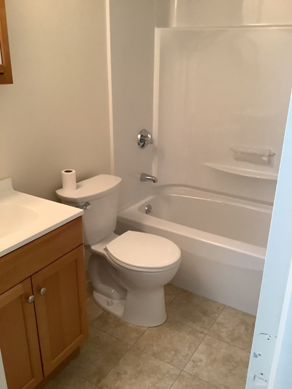 50 Cambridge Road, Unit 312 Woburn, MA 01801 - Photo 2 of 7