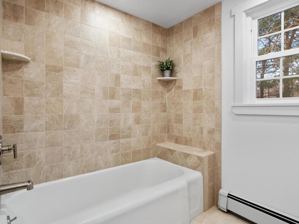 140 Appleton Street North Andover, MA 01845 - Photo 24 of 30 Gallery Image 24