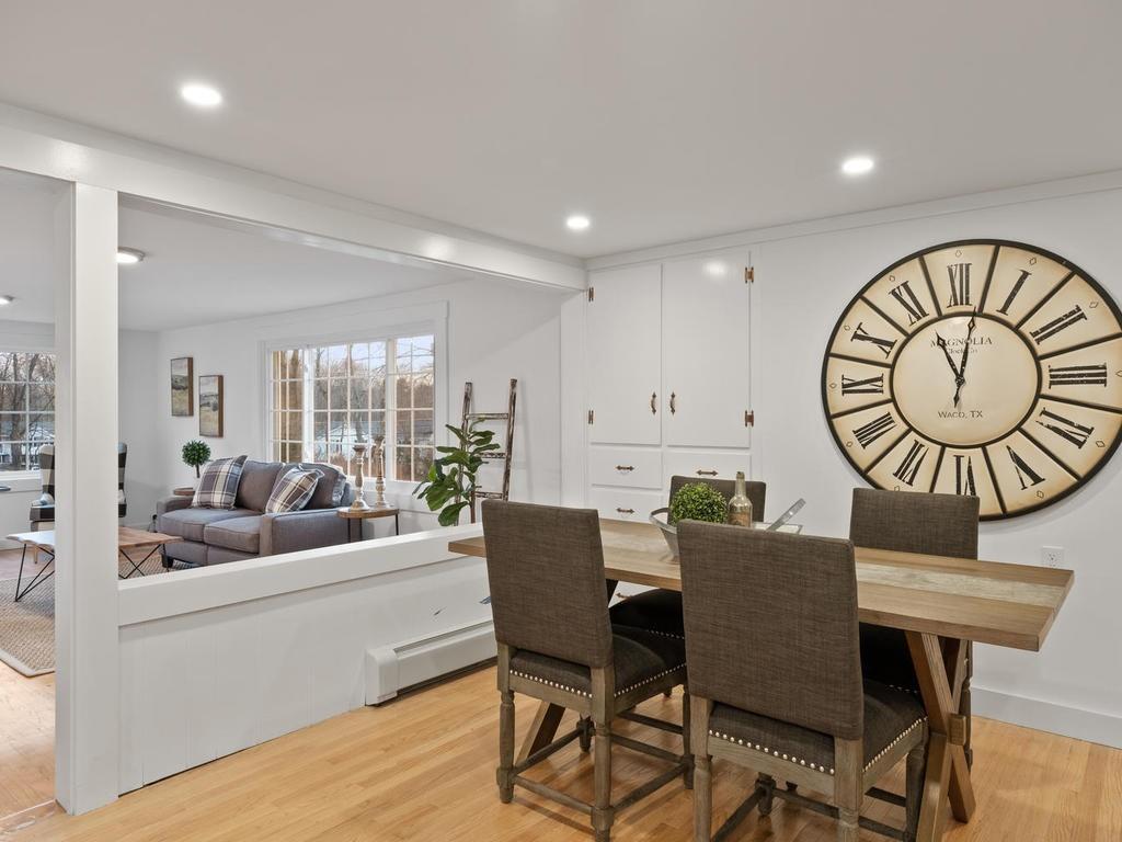 140 Appleton Street North Andover, MA 01845 - Photo 3 of 30 Gallery Image 3