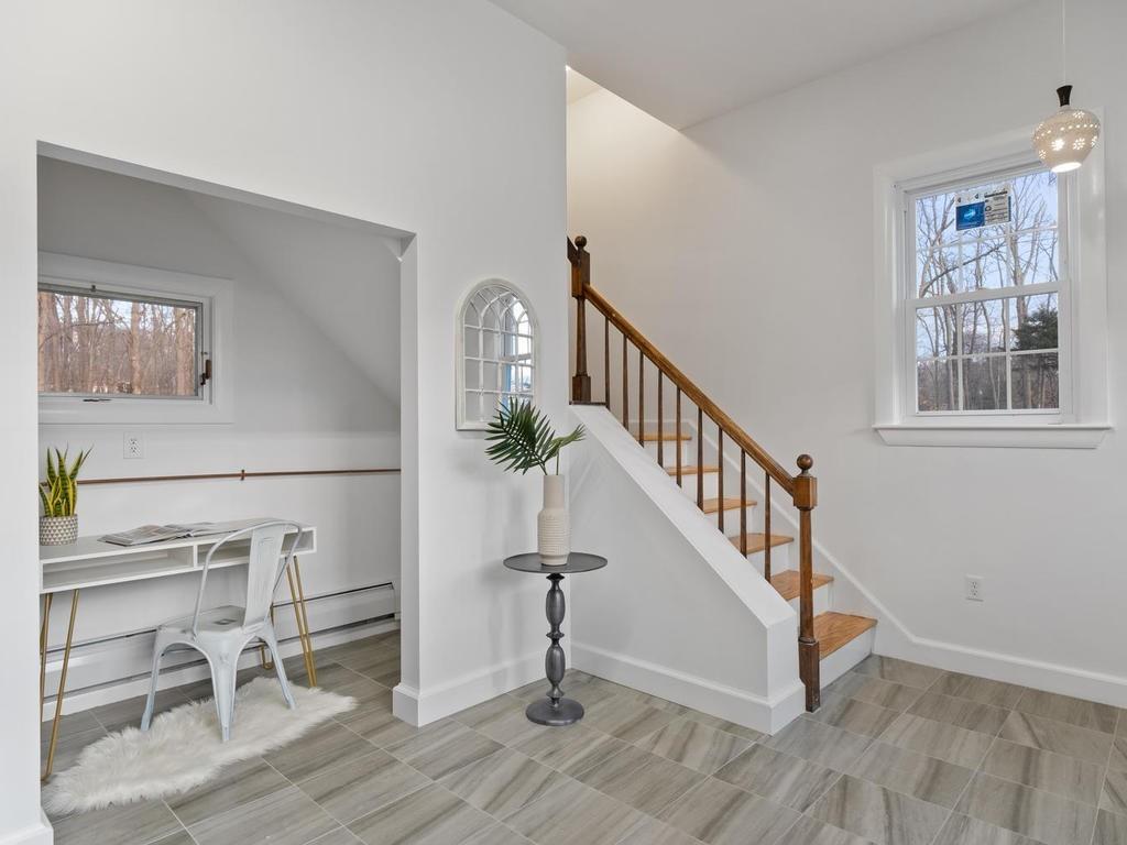 140 Appleton Street North Andover, MA 01845 - Photo 8 of 30 Gallery Image 8