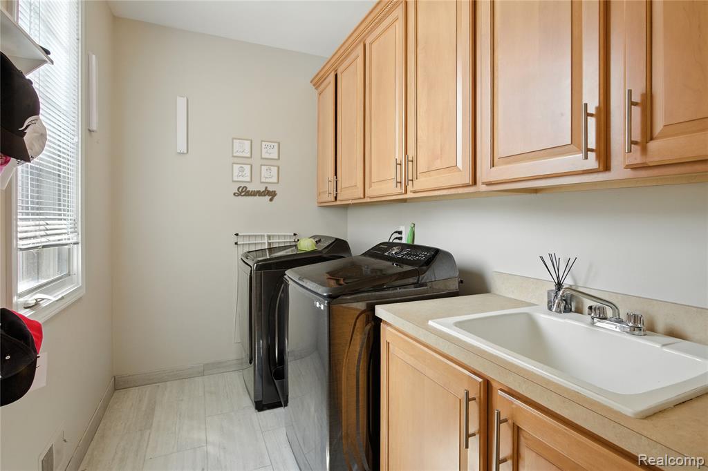 1221 Letica Drive Rochester, MI 48307 - Photo 30 of 63