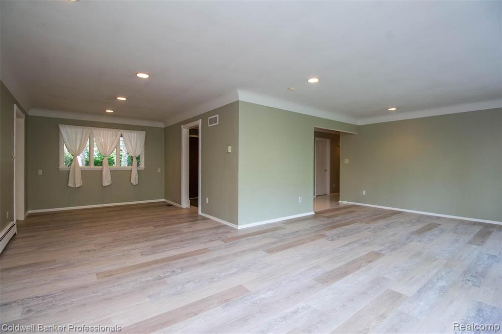 6570 Cranberry Lake Road Clarkston, MI 48348 - Photo 17 of 45