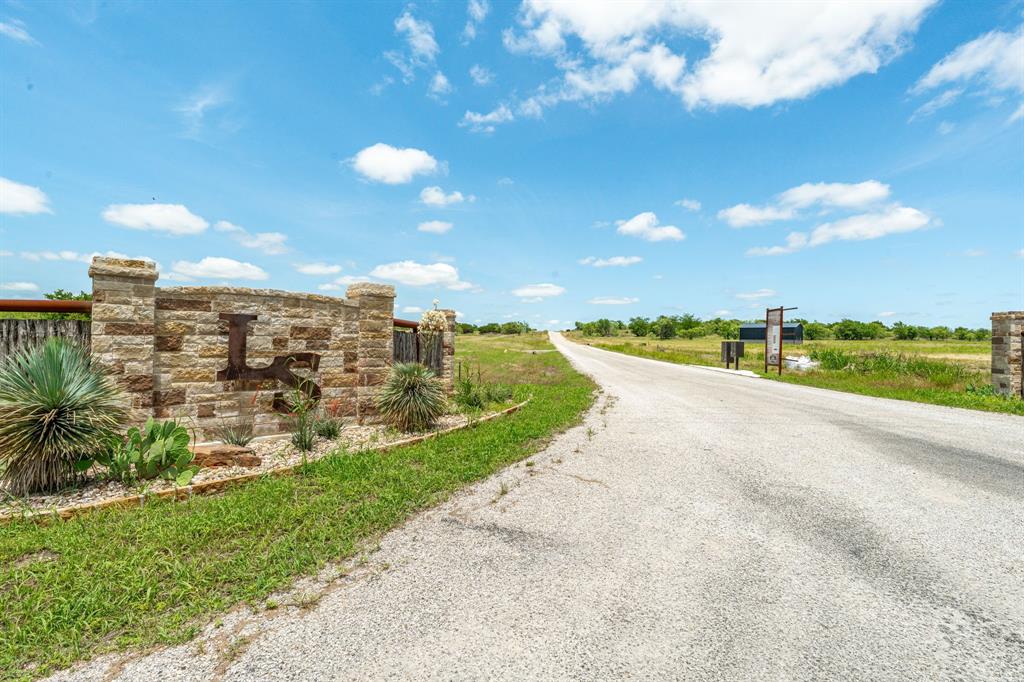 2071 Fm-52 Weatherford, TX 76088 - Photo 3 of 10 a view of a city