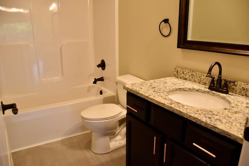 1915 Canyon Road Sevierville, TN 37862 - Photo 8 of 18 1915 Glacier Ave Bath