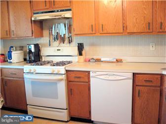 31 Allison Road East Windsor, NJ 08520 - Photo 3 of 12 Gallery Image 3