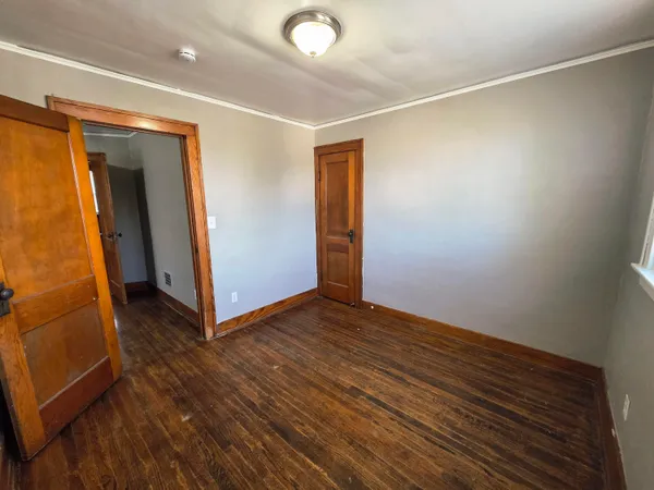 $155,000 | 1424 Cicotte Avenue, Lincoln Park, MI 48146