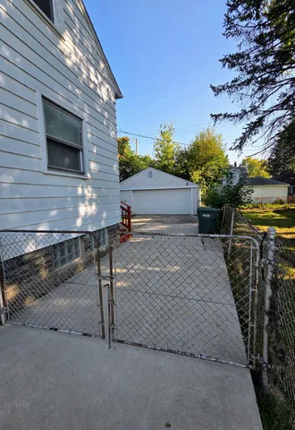 $158,900 | 1424 Cicotte Avenue, Lincoln Park, MI 48146