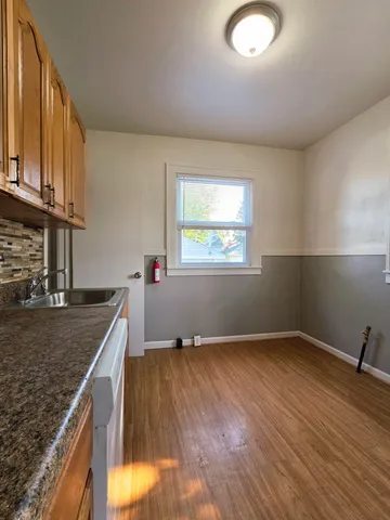 $158,900 | 1424 Cicotte Avenue, Lincoln Park, MI 48146