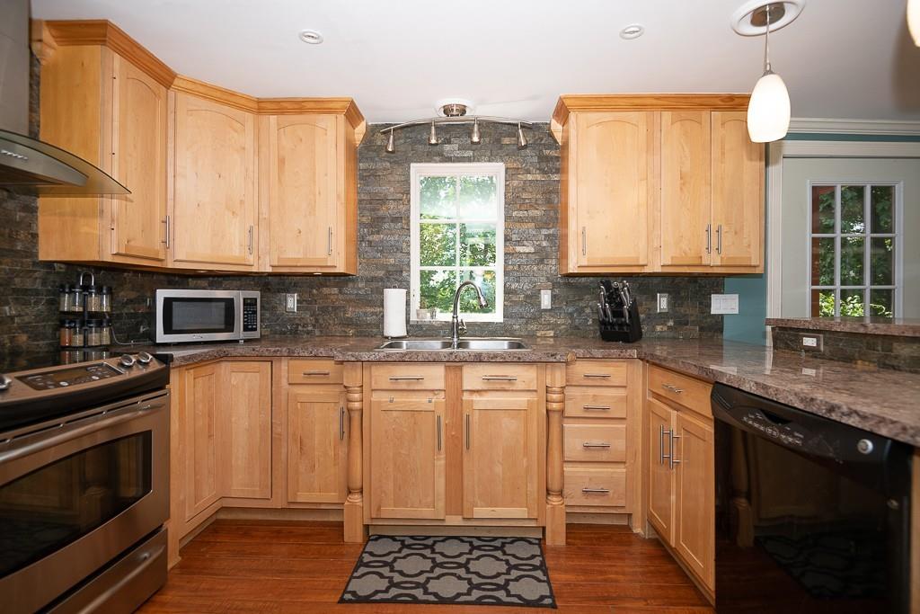 48 Westview Road Worcester, MA 01602 - Photo 14 of 39