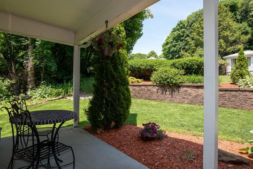 48 Westview Road Worcester, MA 01602 - Photo 7 of 39