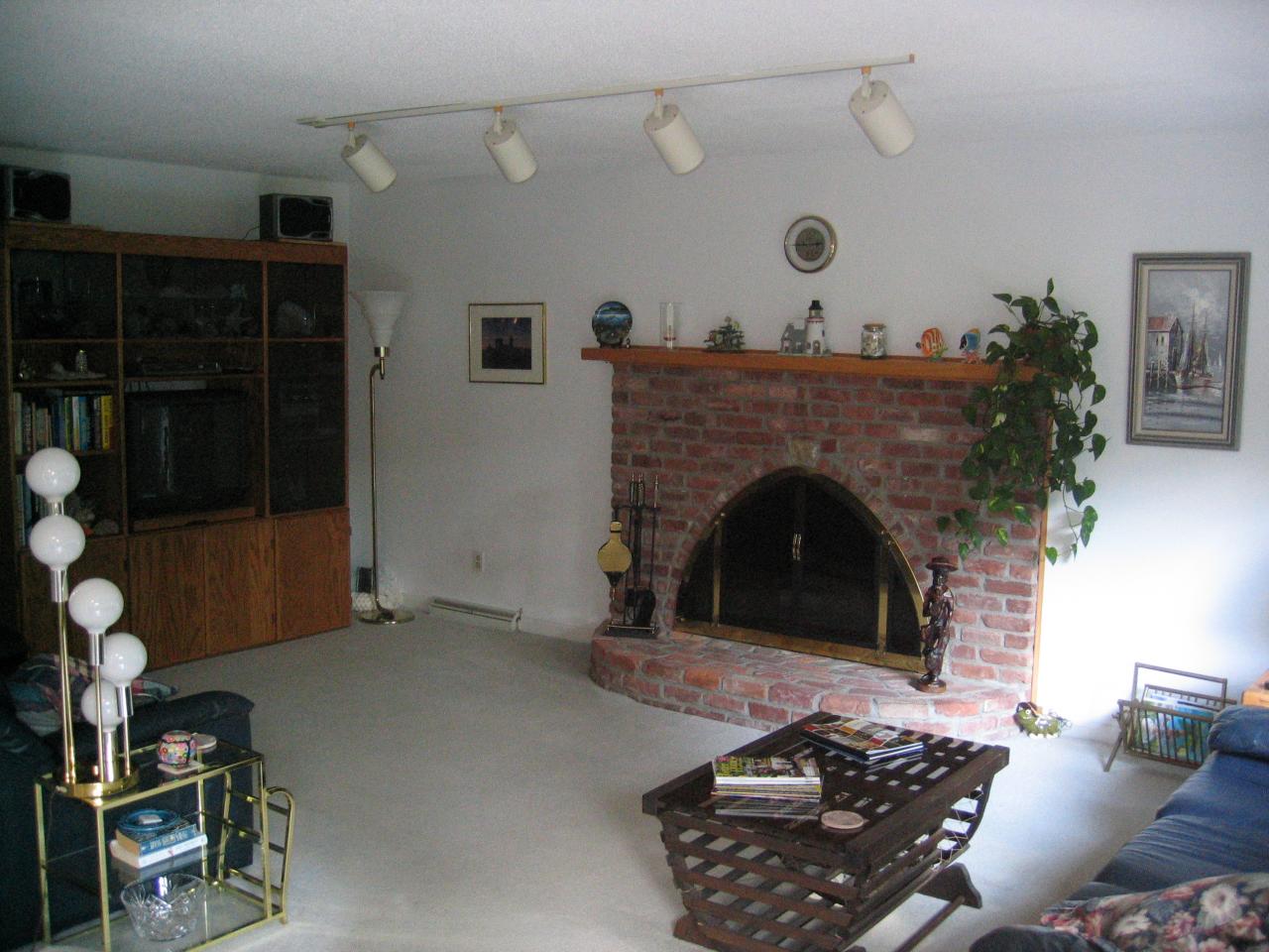 124 Winesap Road Pittsfield, MA 01201 - Photo 4 of 6 family room