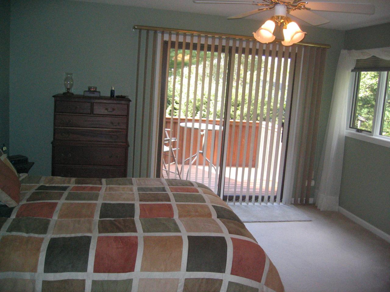 124 Winesap Road Pittsfield, MA 01201 - Photo 5 of 6 master with balcony
