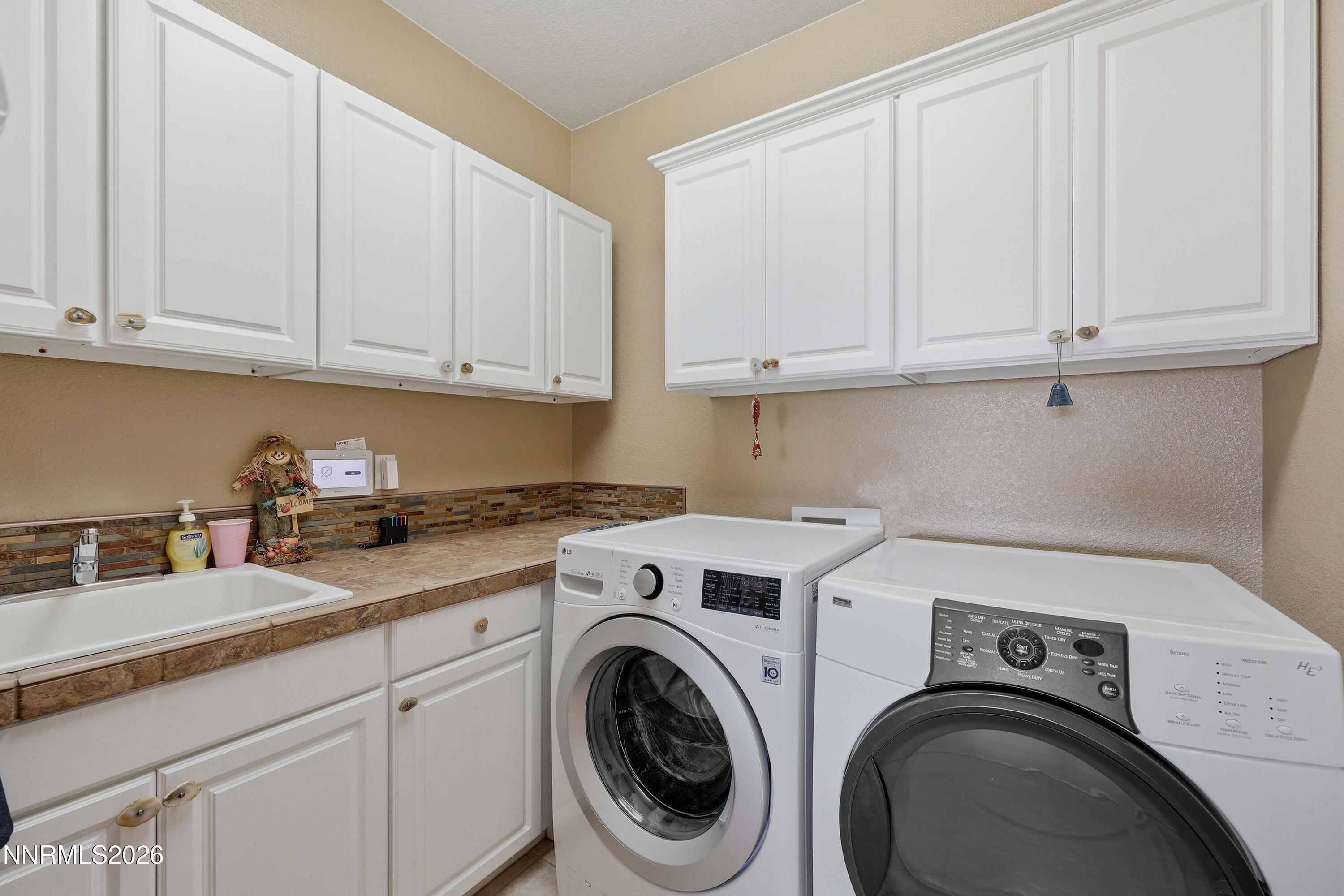 5940 Cour Saint Michelle Reno, NV 89511 - Photo 22 of 37 58_5490_cour_saint_michelle_033