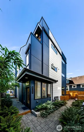 $786,888 | 4308 Wallingford Avenue North, Unit C, Seattle, WA 98103