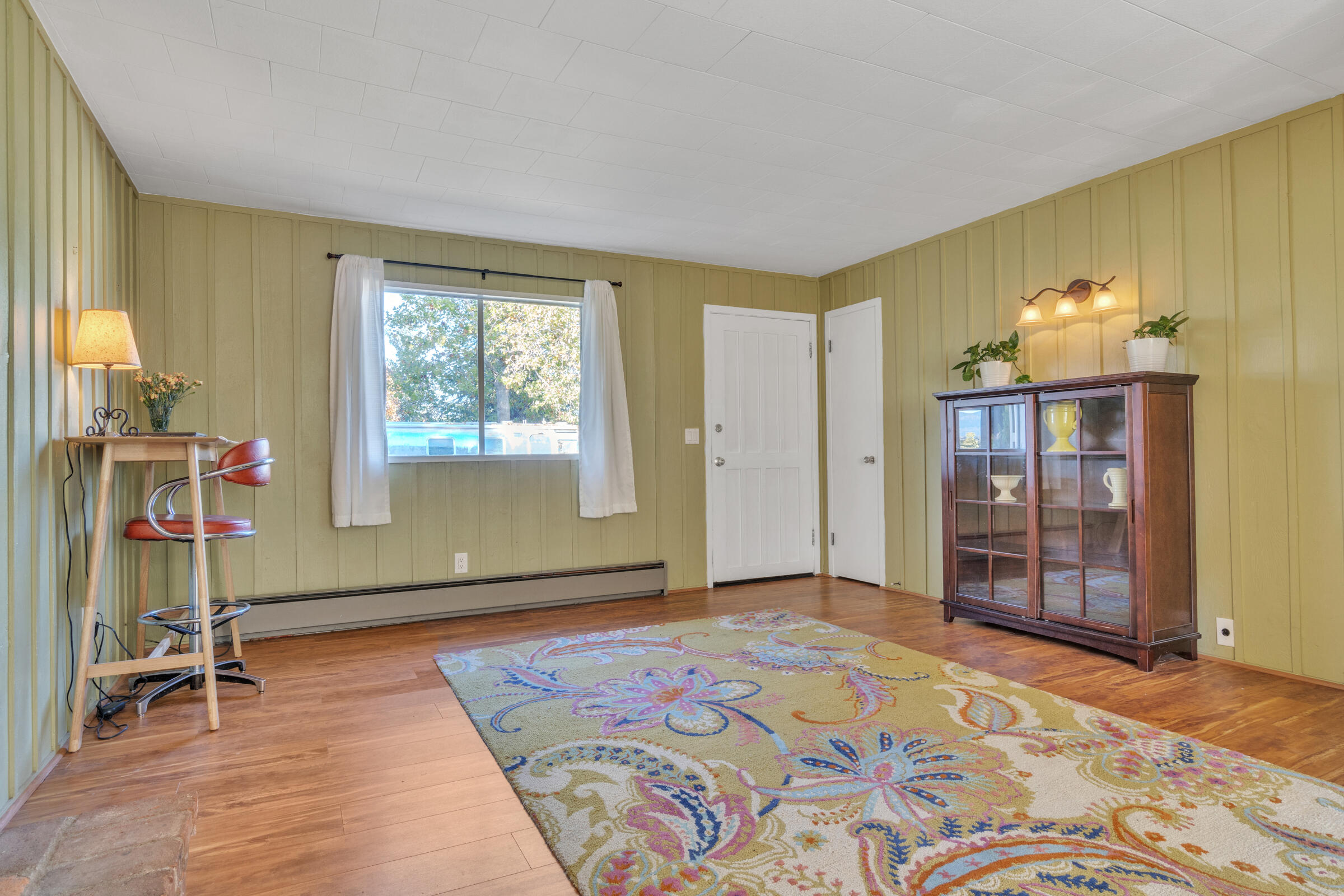 1775 Hull Road Medford, OR 97501 - Photo 29 of 55 Living Room ADU