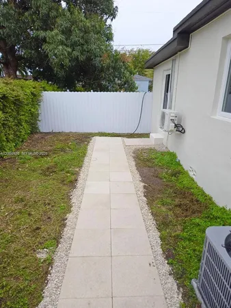 $1,499 | 6820 Southwest 5th Street, Unit 1, Miami, FL 33144