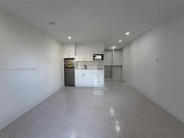 $1,499 | 6820 Southwest 5th Street, Unit 1, Miami, FL 33144