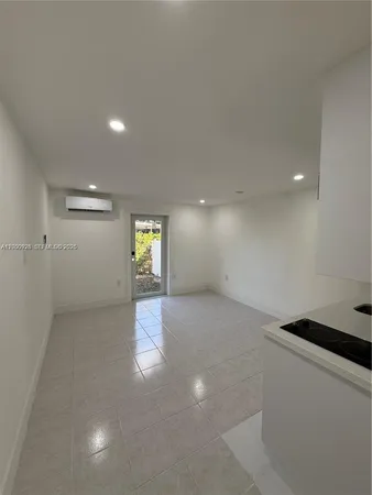 $1,499 | 6820 Southwest 5th Street, Unit 1, Miami, FL 33144