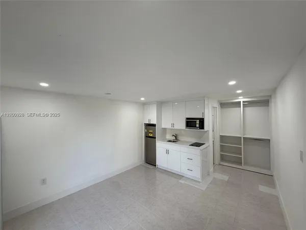 $1,499 | 6820 Southwest 5th Street, Unit 1, Miami, FL 33144