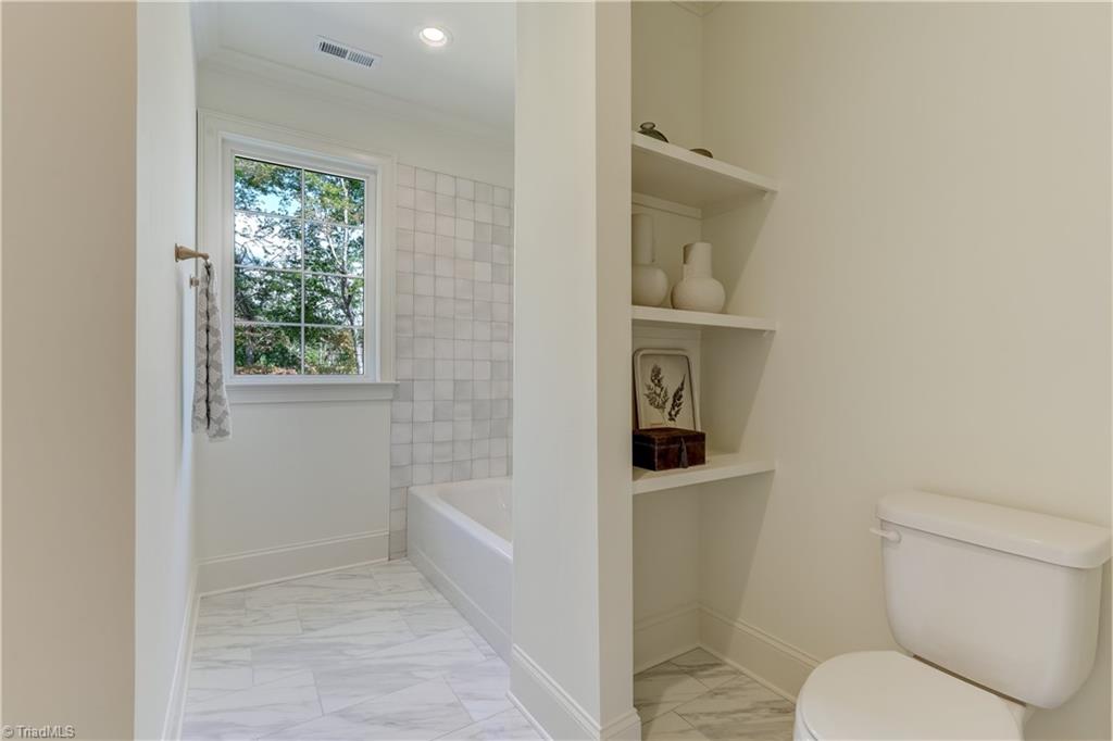 8796 Knoll Creek Oak Ridge, NC 27310 - Photo 28 of 43 Gallery Image 28