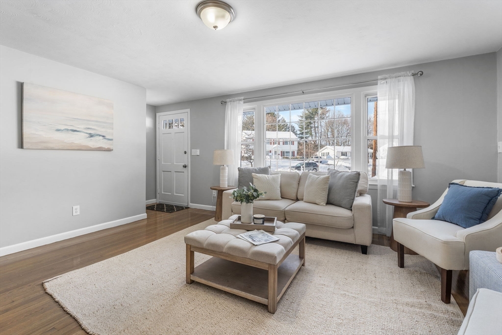 54 Roundtop Road Framingham, MA 01701 - Photo 15 of 34