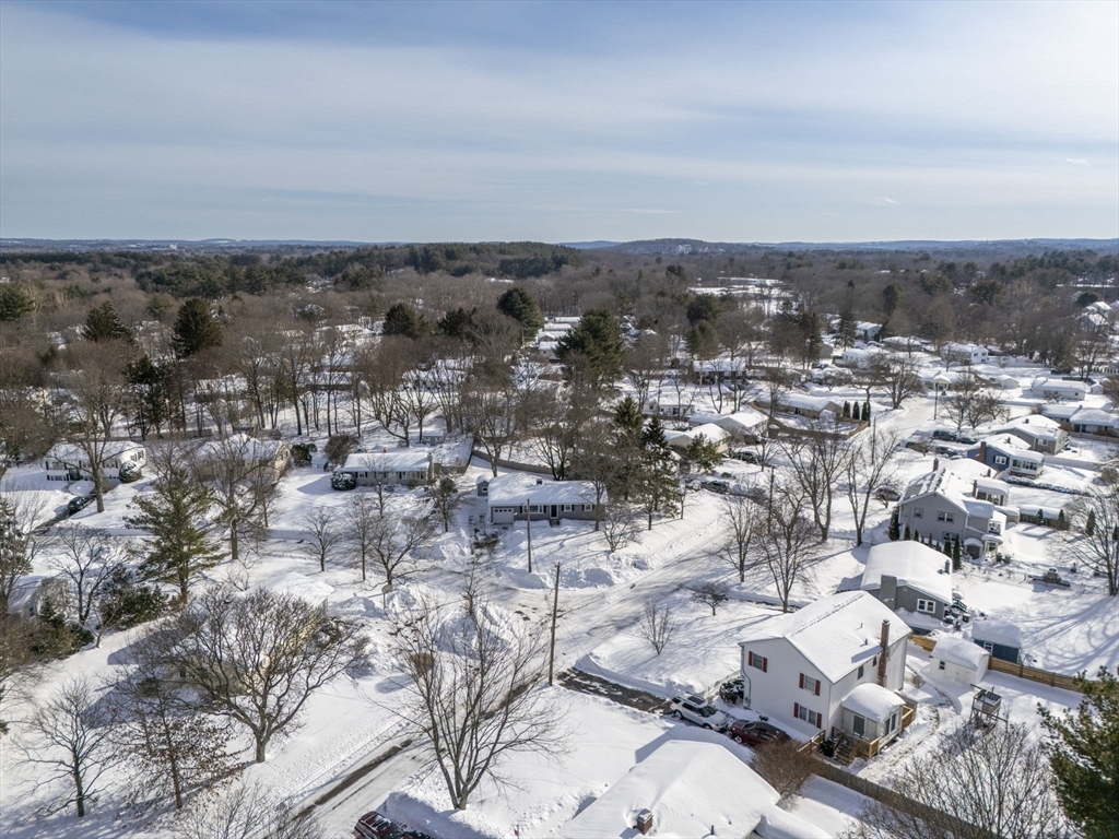 54 Roundtop Road Framingham, MA 01701 - Photo 6 of 34