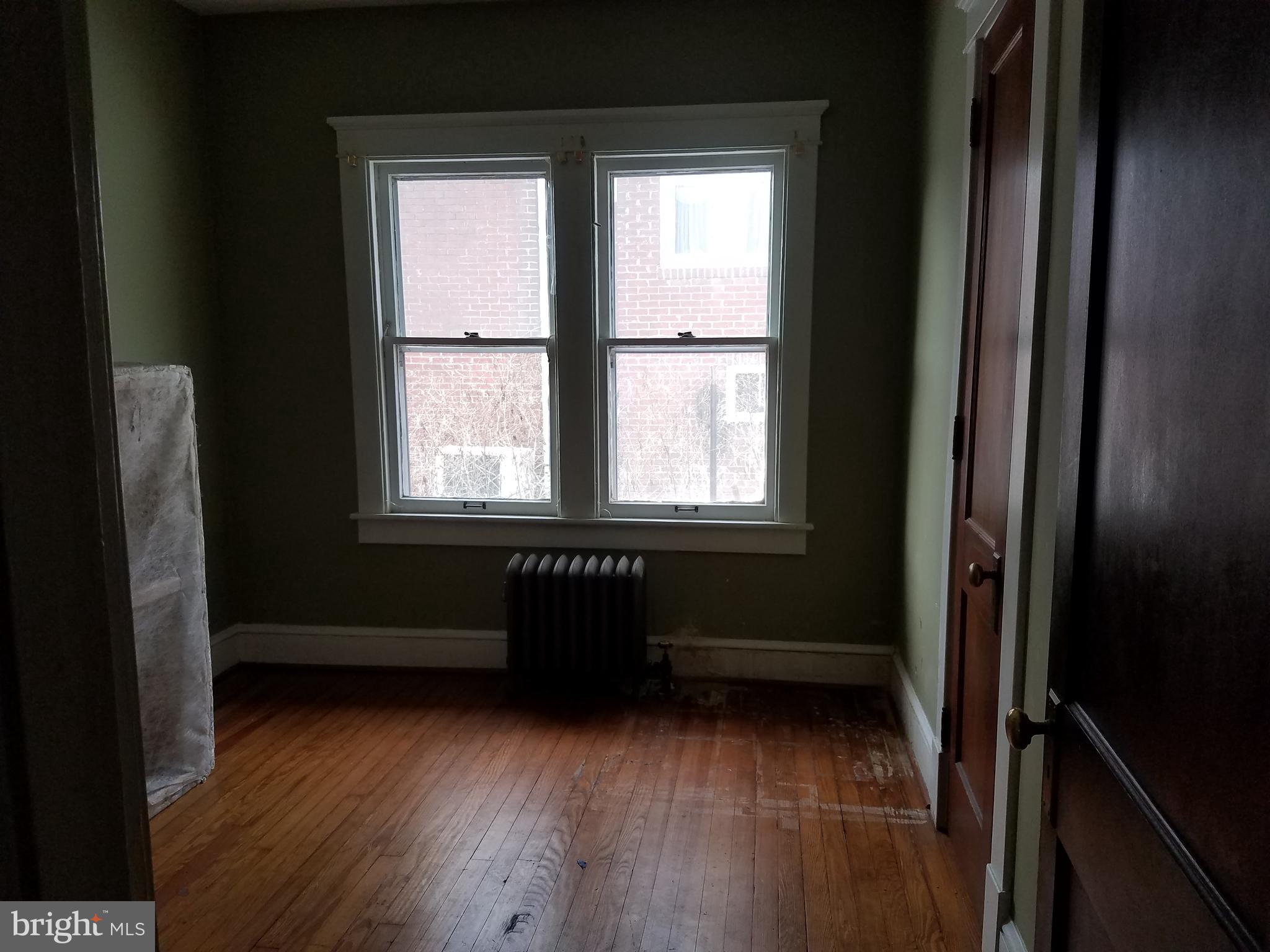 821 Braddock Road Cumberland, MD 21502 - Photo 27 of 33 Bedroom 2