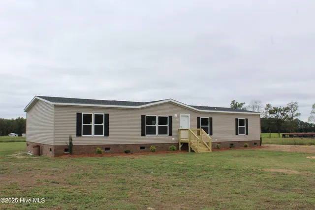 $237,900 | 1764 Sarecta Road, Pink Hill, NC 28572