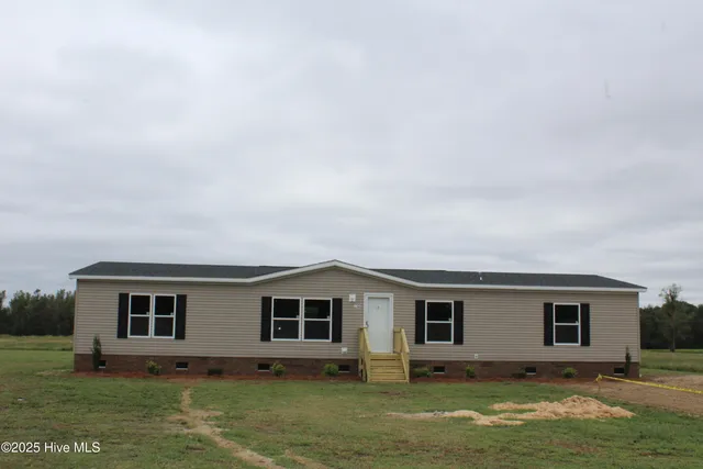 $237,900 | 1764 Sarecta Road, Pink Hill, NC 28572