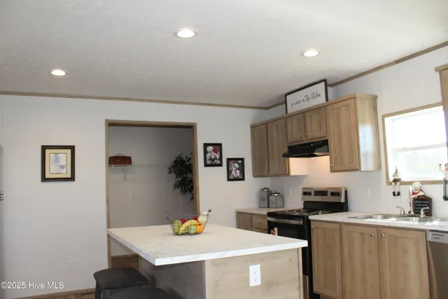 $237,900 | 1764 Sarecta Road, Pink Hill, NC 28572