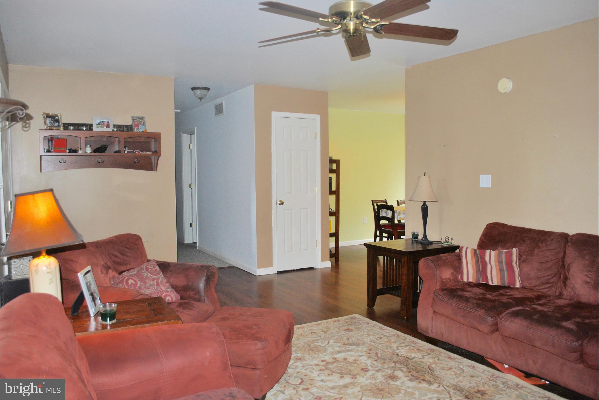 4182 Osborne Road Hurlock, MD 21643 - Photo 12 of 19 Living Room