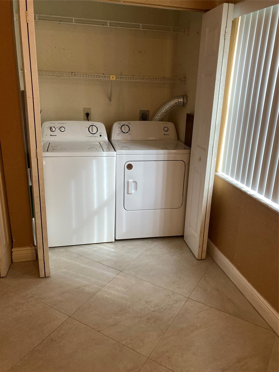 5497 Gate Lake Road, Unit 5497 Tamarac, FL 33319 - Photo 10 of 33 Photo 10