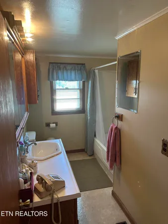 $599,900 | 101 North Alf Threet Road, Jamestown, TN 38556