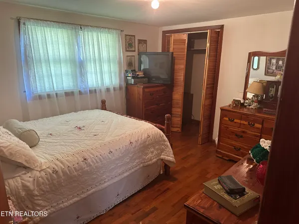 $599,900 | 101 North Alf Threet Road, Jamestown, TN 38556