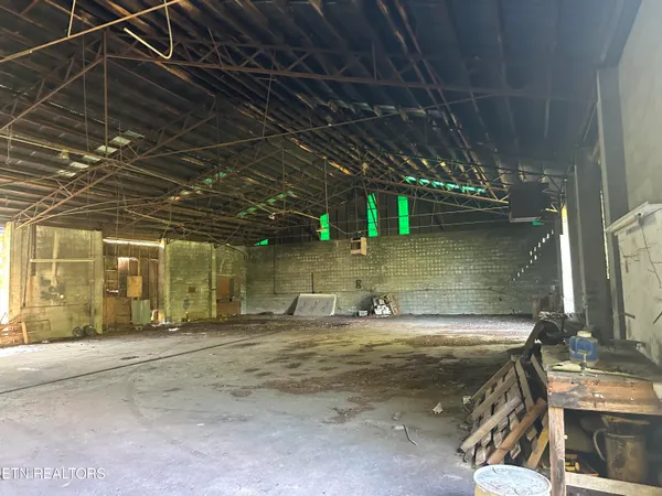 $599,900 | 101 North Alf Threet Road, Jamestown, TN 38556